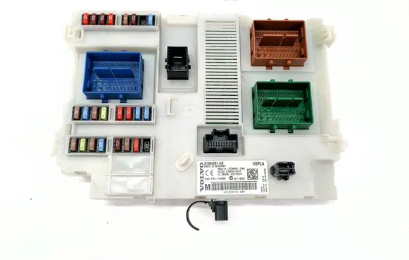 Volvo V60 Fuse module 31384931AB