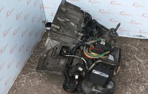 Citroen DS4 Manual 5 speed gearbox 20DR26