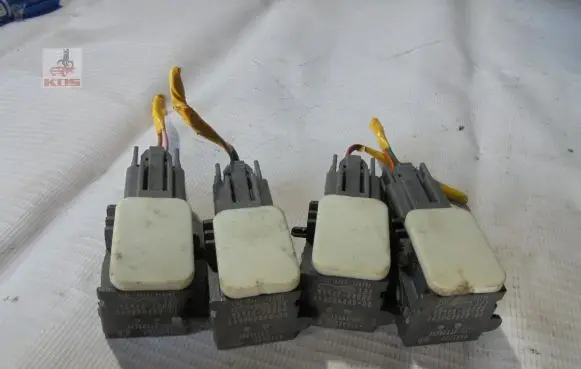 Hyundai Genesis Airbag deployment crash/impact sensor 95920-2B000