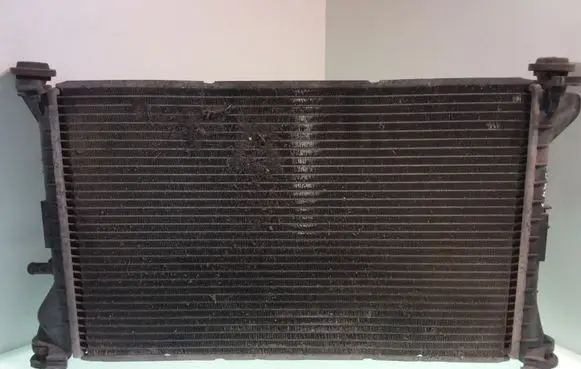 Ford Focus Coolant radiator 98AW8061PF 98AB8005MF