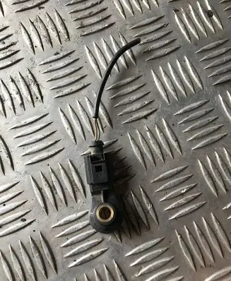 Audi A4 S4 B7 8E 8H Detonation knock sensor 030905377C