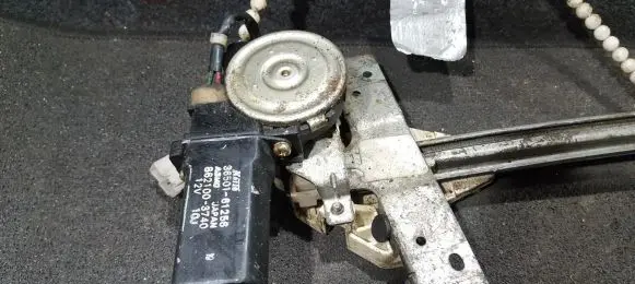 Mazda 626 Rear door window regulator motor 3650181258 36501-81258