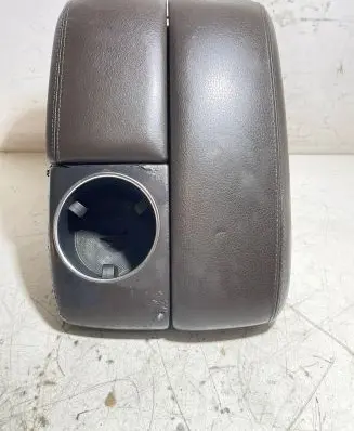 Audi Q7 4L Armrest 4L18642072
