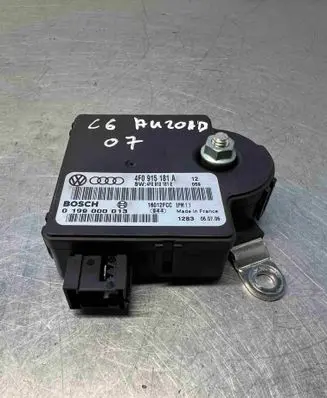 Volkswagen Caddy Power management control unit 4F0915181A