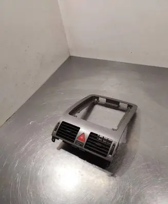 Volkswagen Touran I Dash center air vent grill 1T1819728D