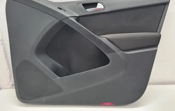 Volkswagen Tiguan Front door card panel trim 5N0867012 5N1837114 5N0867180D