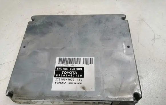 Toyota Prius (XW20) Engine control unit/module 8966147110 2751001632