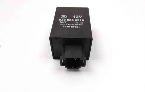 Skoda Fabia Mk2 (5J) Glow plug pre-heat relay 5J0959631A