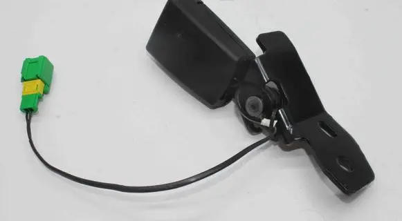 Jeep Renegade Middle seatbelt buckle (rear) 735598099