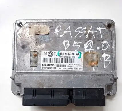 Volkswagen PASSAT B5.5 Engine control unit/module 06B906033AA