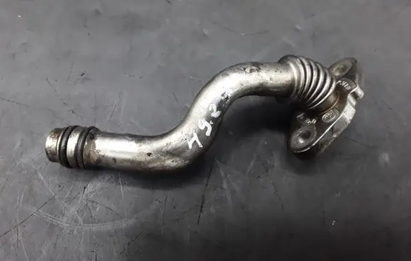 Volkswagen Sharan EGR valve line/pipe/hose 03L145736D