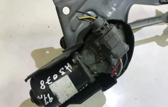 Renault Megane I Wiper motor