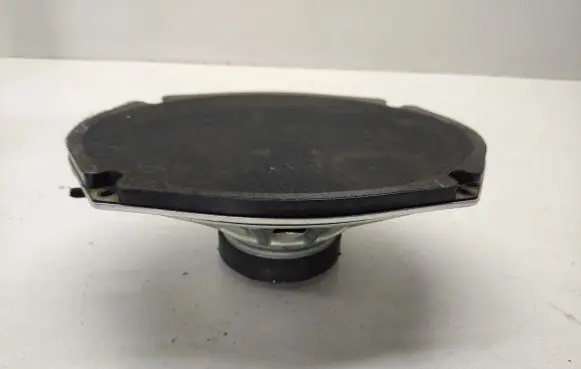 Chrysler 300 - 300C Parcel shelf speaker P05059063AC 05059063AC 29961P