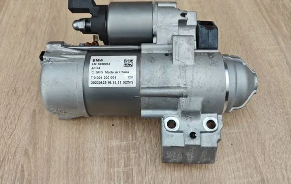 BMW X6 G06 Starter motor 8490093