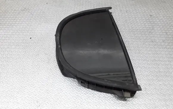 Toyota Yaris Rear vent window glass 