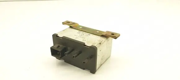 Audi A6 S6 C4 4A Other control units/modules 893919173