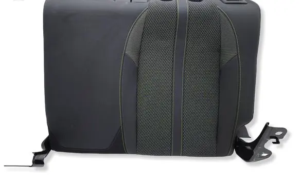 Peugeot 2008 II Rear seat