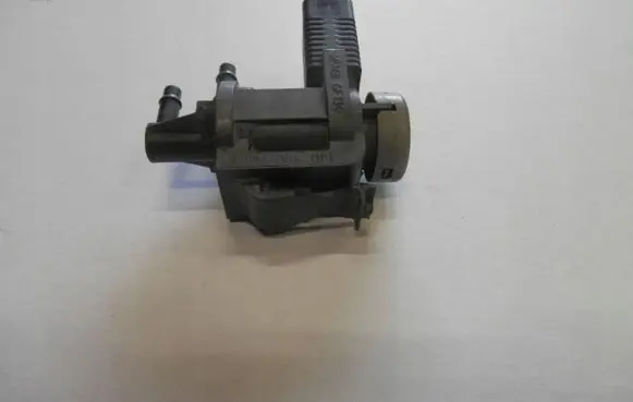 Volkswagen II LT Turbo solenoid valve 1J0906283G
