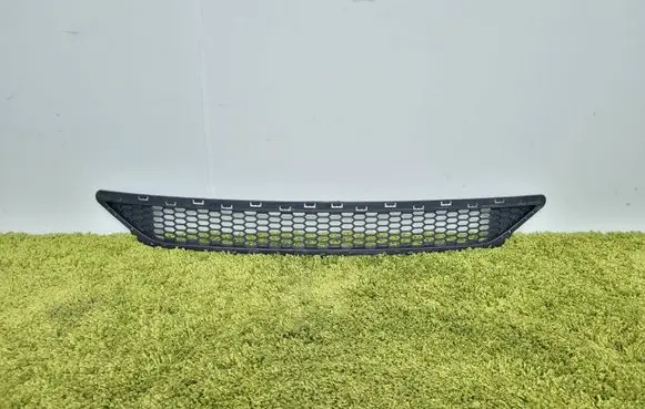 Hyundai Tucson TL Front bumper lower grill 86561-d7000