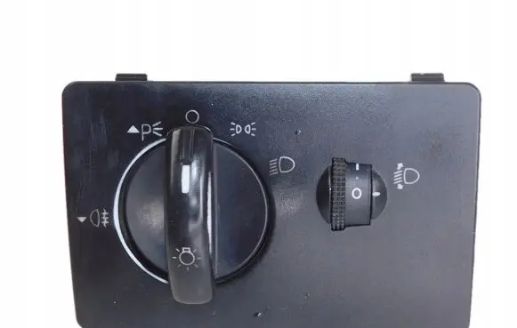 Ford Focus Light switch