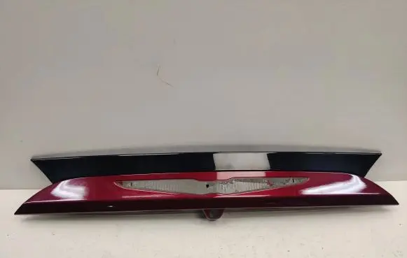 Chrysler Pacifica Trunk door license plate light bar 5RL87TRMA 5RL88NRVAG