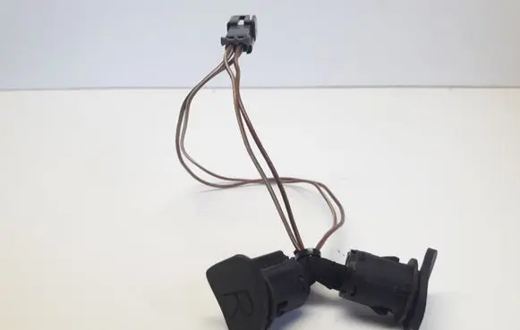 Opel Vectra B Steering wheel buttons/switches 17900325