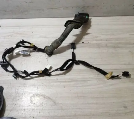 Dacia Duster II Front door wiring loom/harness boot 241245999R