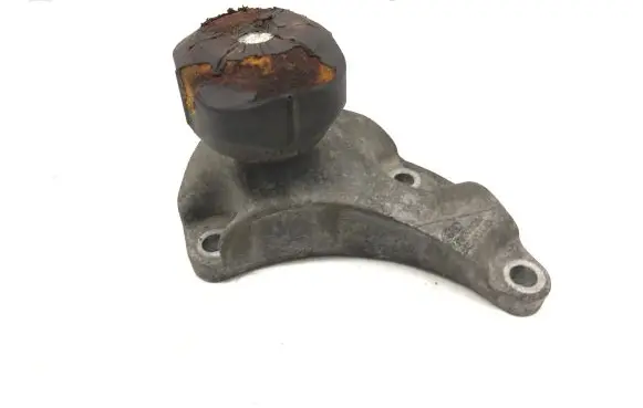Audi A6 S6 C6 4F Engine mount bracket 4F0199343M