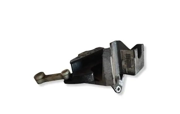 Citroen C4 II Gear shift cable bracket 9677319780