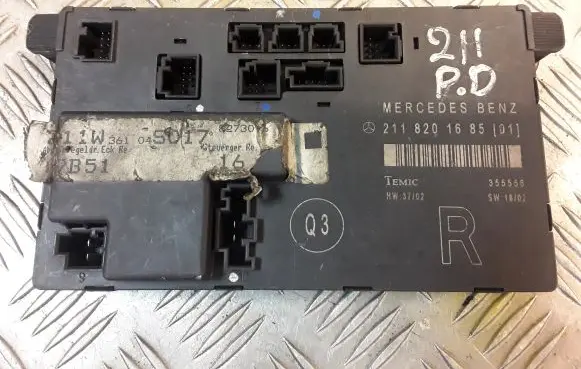 Mercedes-Benz E W211 Door control unit/module 2118201685 A2118201685