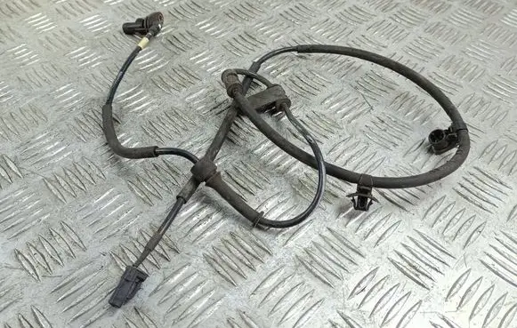 Hyundai Santa Fe ABS brake wheel speed sensor 956702W000