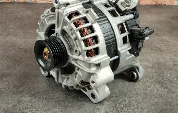 BMW 7 G11 G12 Generator/alternator 8575059