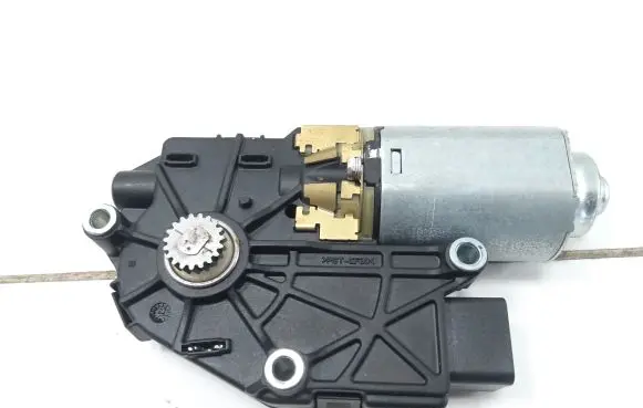 Hyundai i40 Sunroof motor/actuator 1731706A