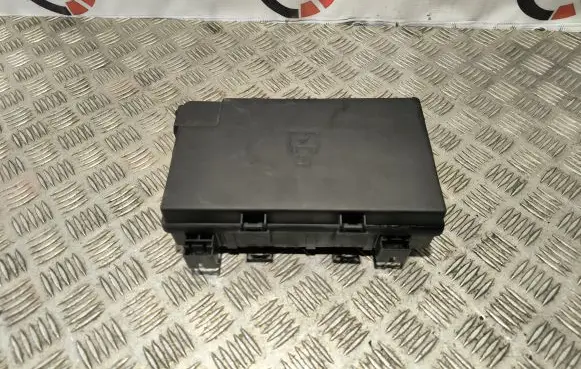Jeep Grand Cherokee Fuse module 68253443AB