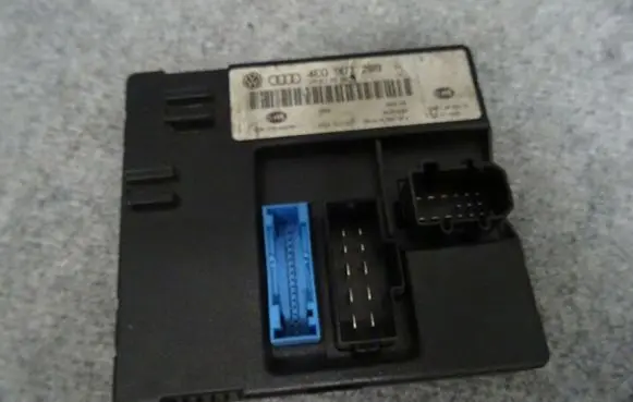 Audi A8 S8 D3 4E Comfort/convenience module 4E0907289