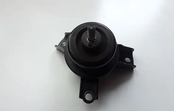Hyundai i20 (GB IB) Engine mount bracket 218121J000