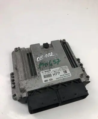 Hyundai i40 Engine control unit/module 391402A545