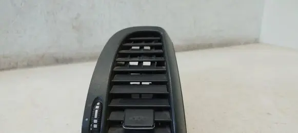 Mercedes-Benz Vito Viano W639 Dashboard side air vent grill/cover trim A6398300254 6398300254