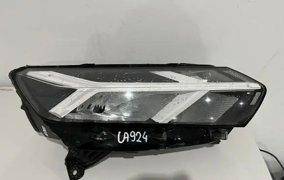 Dacia Sandero III Headlight/headlamp 260107920R