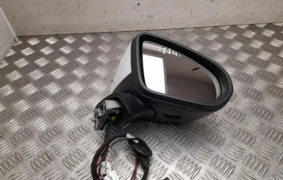 Mercedes-Benz A W177 Front door electric wing mirror E1041495