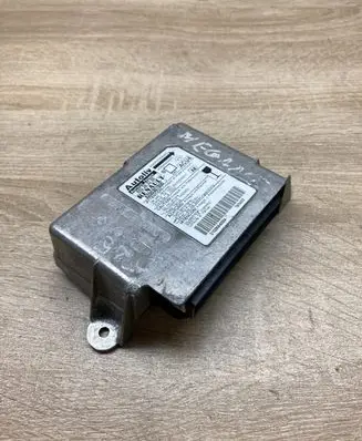 Renault Megane II Airbag control unit/module 8200307800 603383300