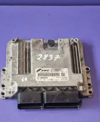 Iveco Daily 6th gen Engine control unit/module 0281035648 5802338412 10R046332