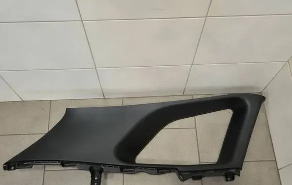 Hyundai i30 (D)pillar trim (top) 85850A6500