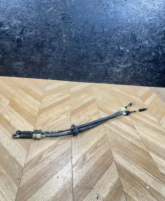 Mercedes-Benz B W245 Gear shift cable linkage A16936008730