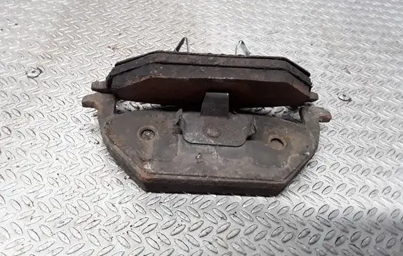 Volkswagen Golf IV Brake pads (front) 