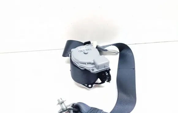 Nissan X-Trail T32 Rear seatbelt E40643393