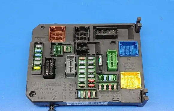 Peugeot 508 RXH Fuse box set 9664992380