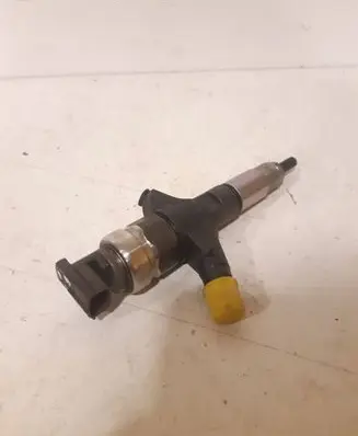 Subaru Legacy Fuel injector 16613AA020