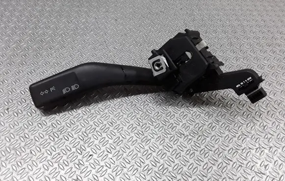 Volkswagen Golf V Indicator stalk 1K0953513