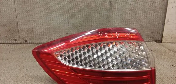 Ford Mondeo MK IV Rear/tail lights 7S7113405B